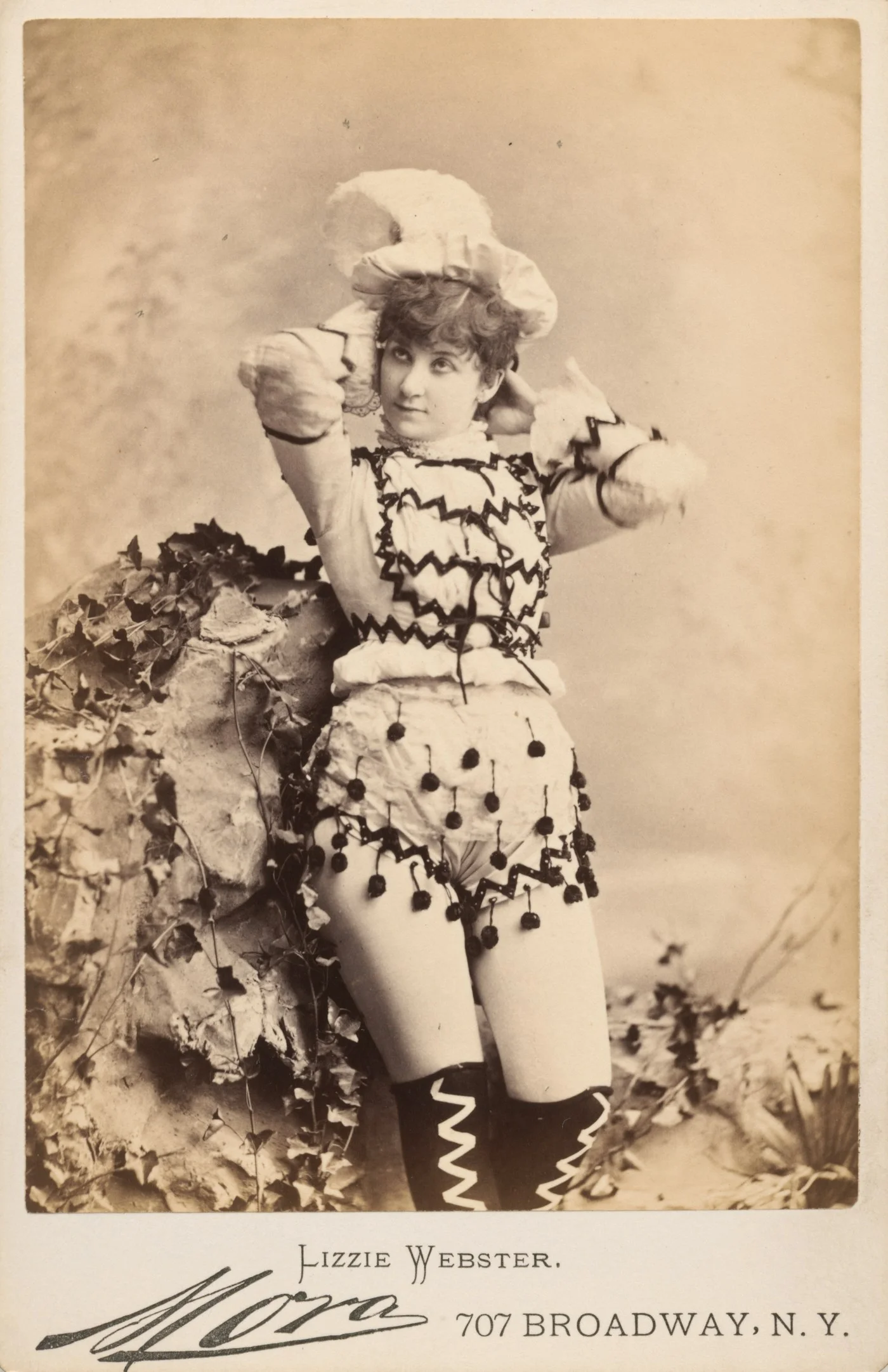 Full burlesque costume