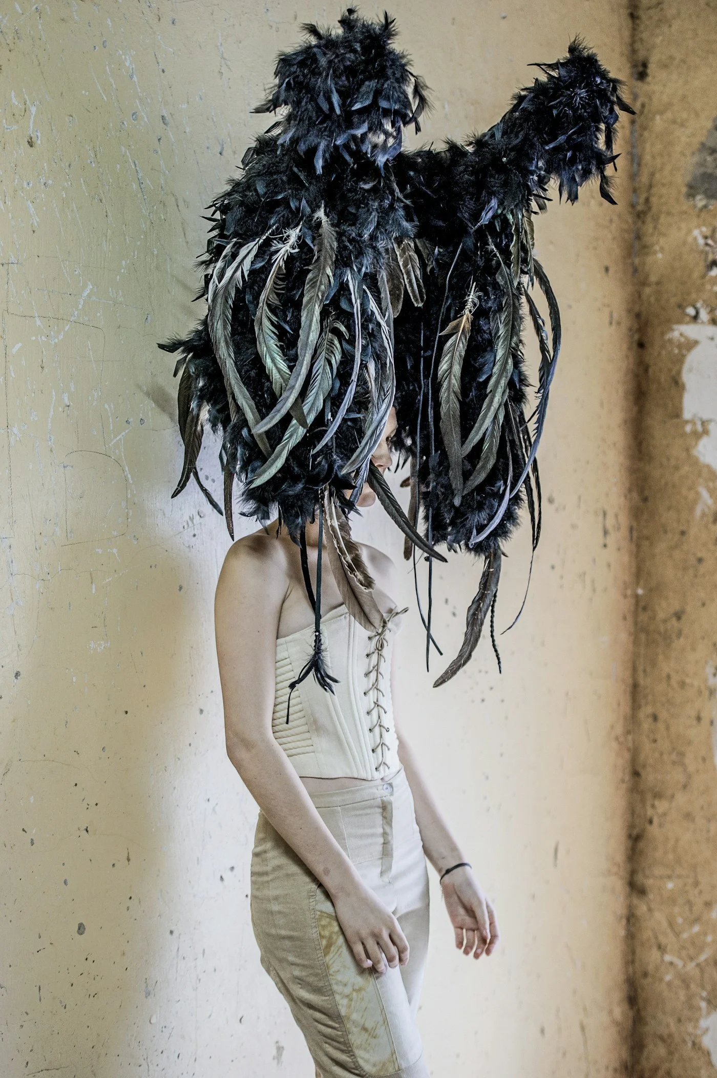 Headpiece / fascinator / mini top hat